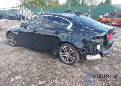 2017 Jaguar Xe 35T Premium из США, поврежденный, VIN SAJAJ4BV9HA960829
